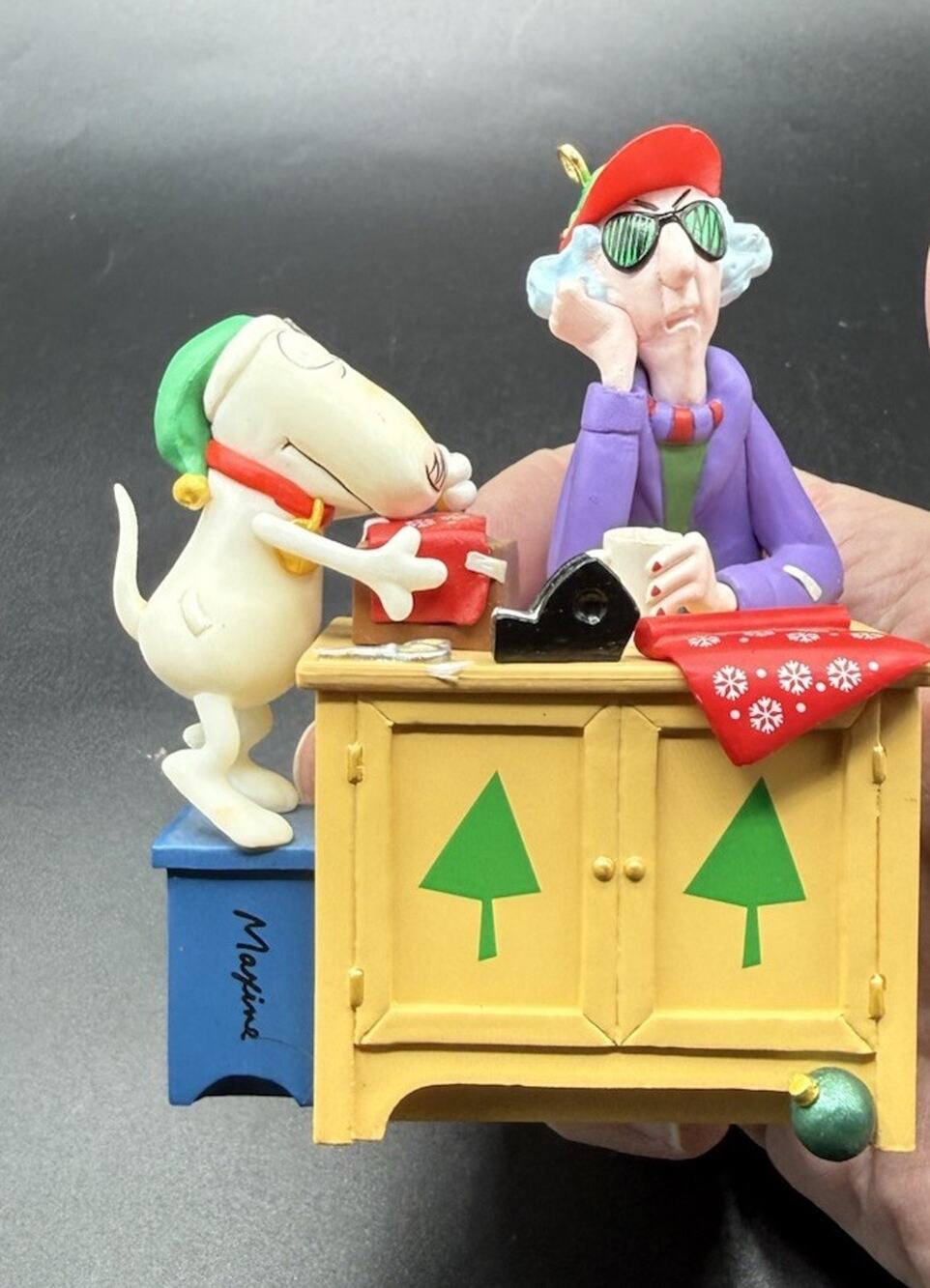 Hallmark Maxine Bah Humbug Magic Sound Ornament QXI2253 Works No Box -LO20